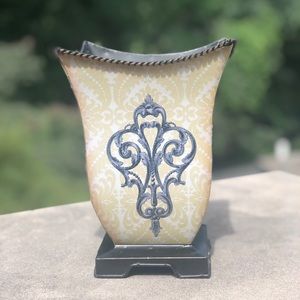 Creative Home Accents Metal Decorative Vase